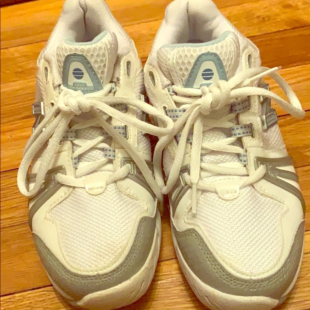 New Balance Tennis Shoes